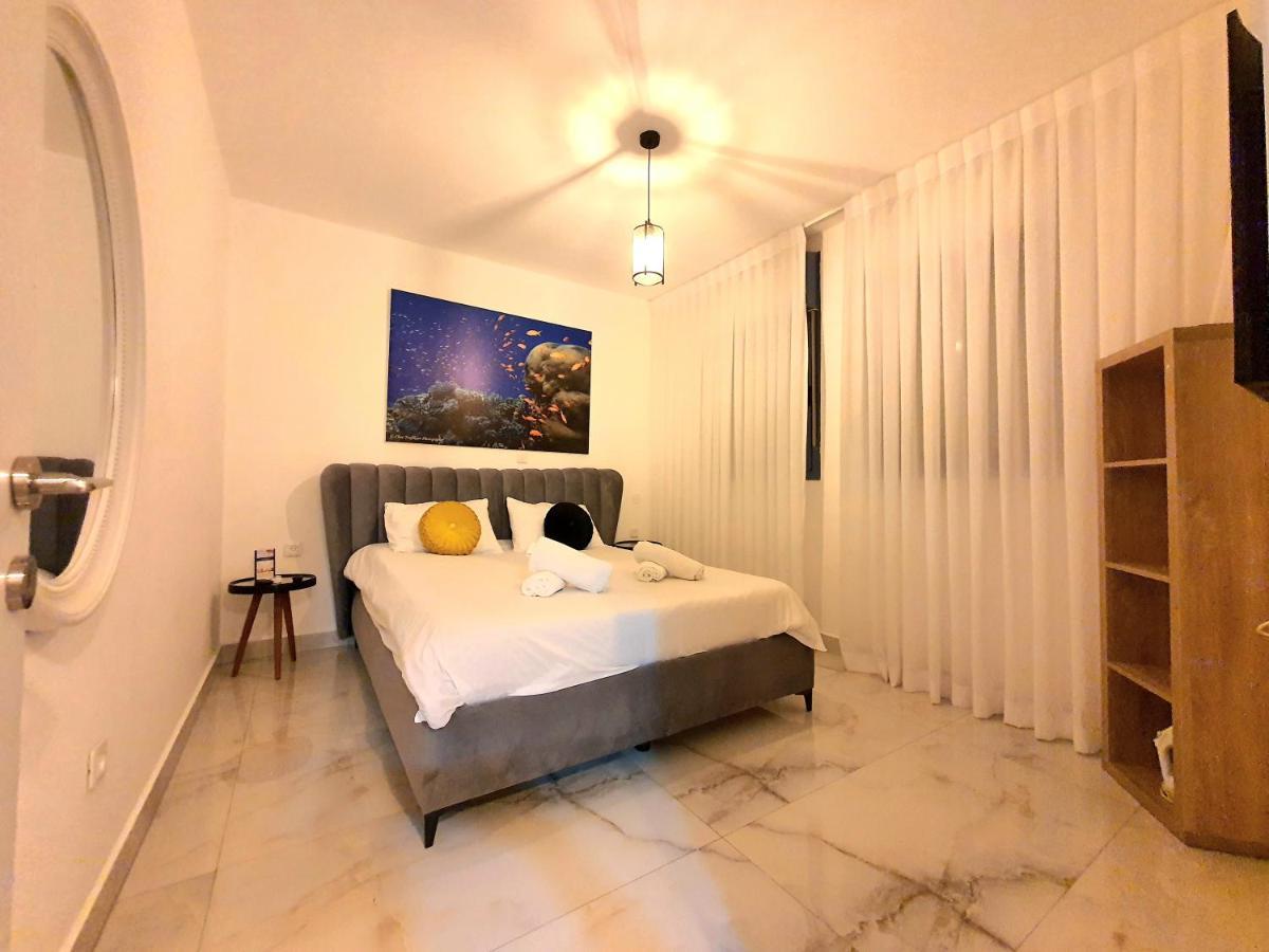 Barak Royal Suites Vip 134 - חמש דקות מהים ומהטיילת Eilat Esterno foto