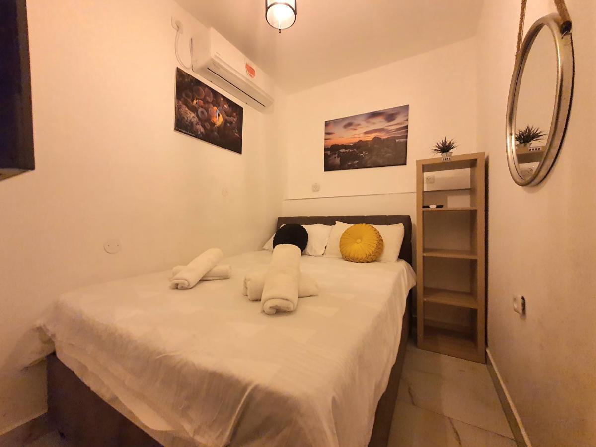 Barak Royal Suites Vip 134 - חמש דקות מהים ומהטיילת Eilat Esterno foto